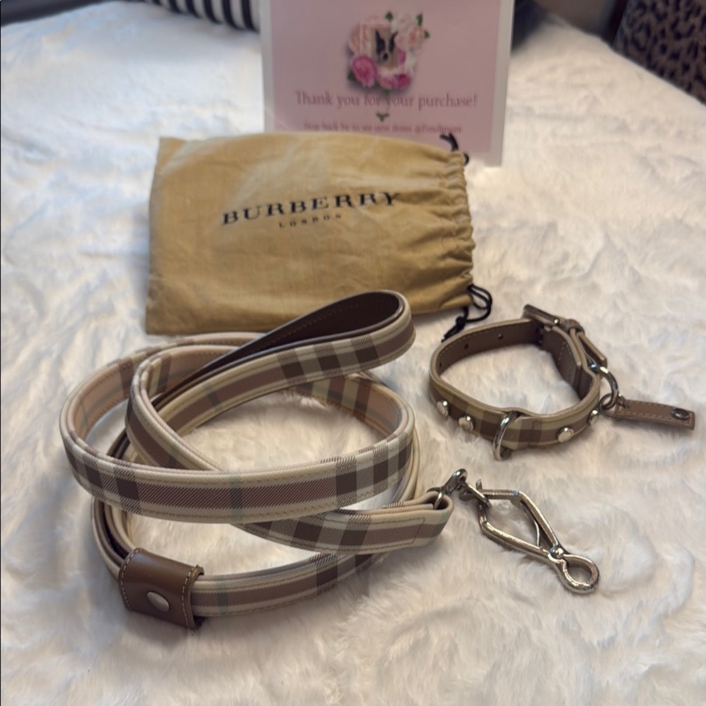 Burberry Plaid Dog Leash and Collar Set